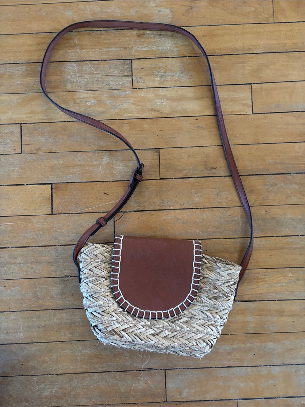 EUC Universal Thread Tan Leather-Trim Woven Crossbody Bag